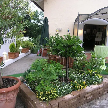 Christian Gartenhotel Otel Nieder-Olm (Rhineland-Palatinate)