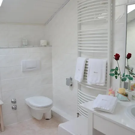 Christian Gartenhotel Otel 4*